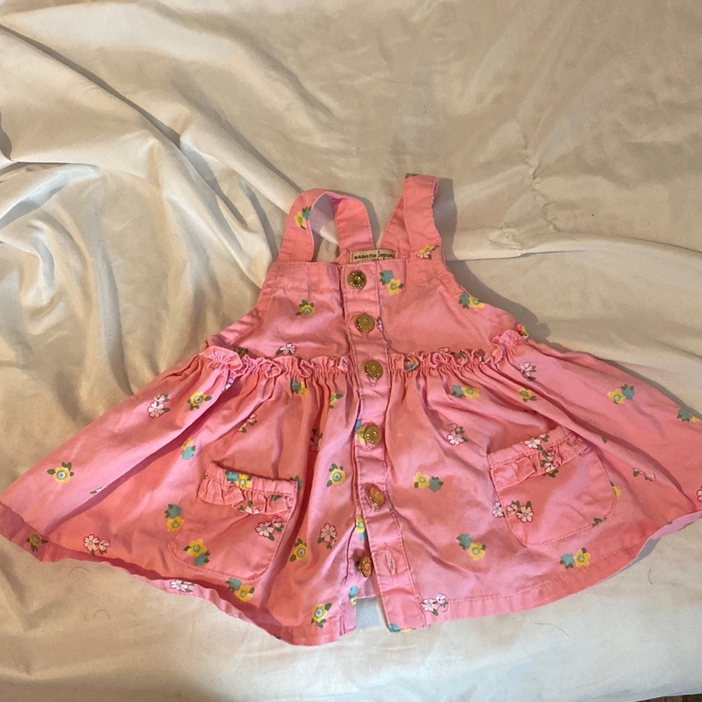 items come together , clothes only worn 2-3 times